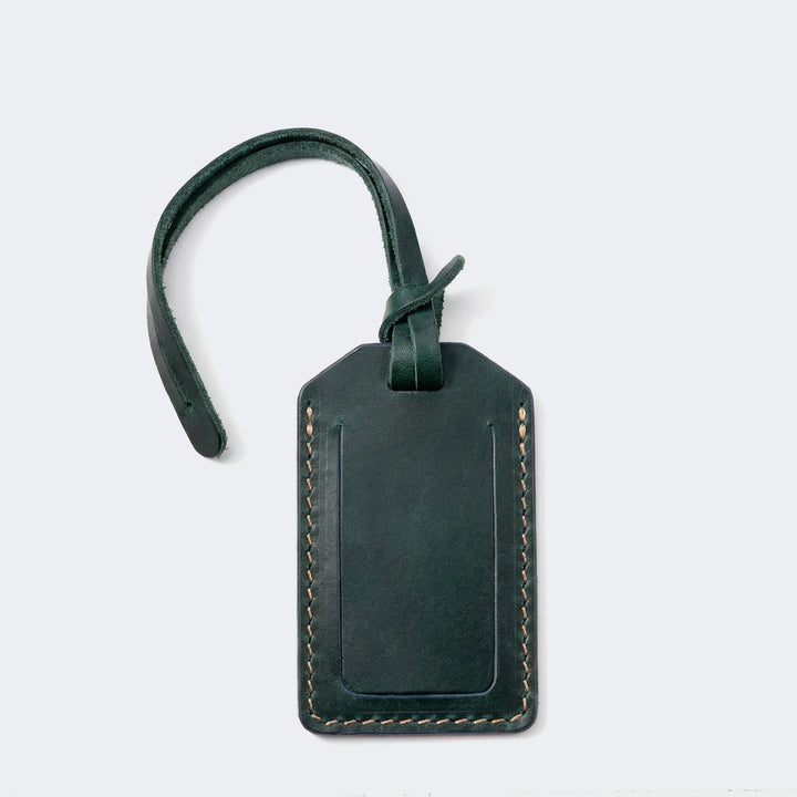 Roarcraft kapaklı deri valiz etiketi, şık ve dayanıklı tasarımıyla seyahat için ideal bir aksesuar